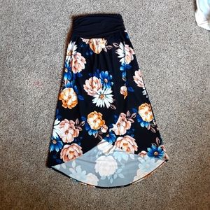 Black Floral Maxi-Skirt